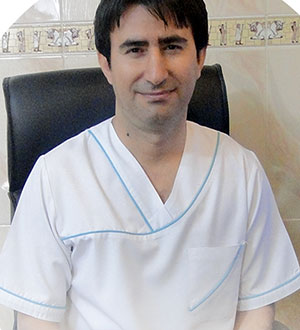 دکتر محمدیار موسوی