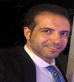 دکتر صابر صادقی قادی متخصص جراحی لثه و ایمپلنت دندانی